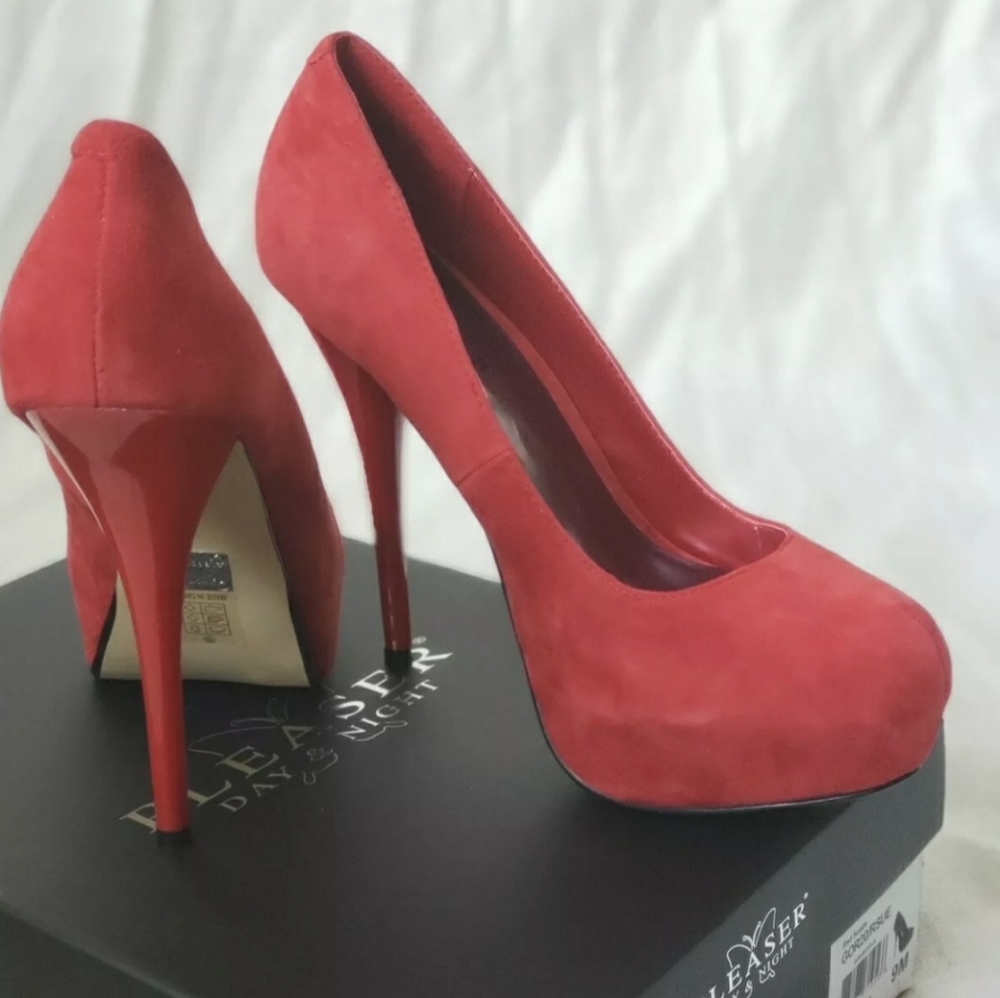 Red Suede heels 5 1/4" Heel, 1 1/4"platform US 9